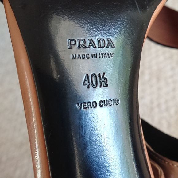 Prada Ombre patent leather Black and Brown pumps size 10 - Picture 16 of 16